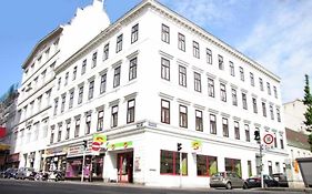 Hotel Pension Walzerstadt